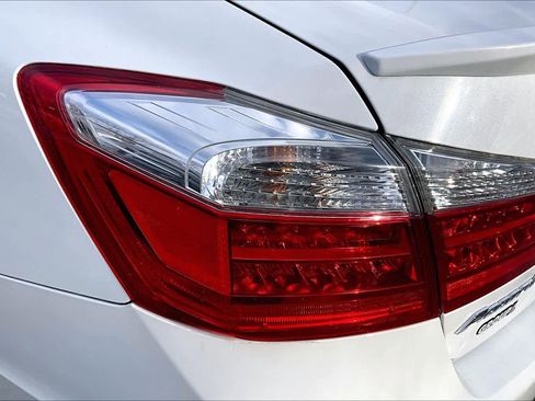 Used 2015 Honda Accord EX-L image 27