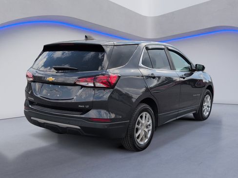 Used 2022 Chevrolet Equinox LT image 3