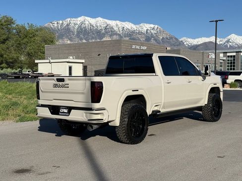 Used 2026 GMC Sierra 2500 AT4 AWD/4WD image 9