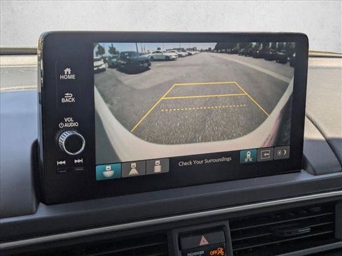 Used 2024 Honda Pilot EX-L image 13