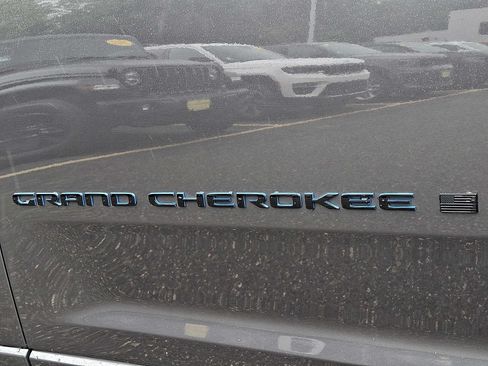 Used 2024 Jeep Grand Cherokee Limited 4xe AWD/4WD image 35
