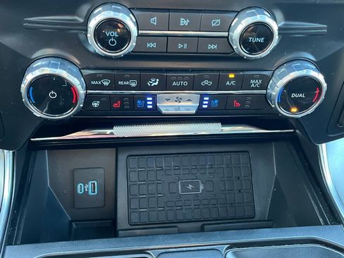 Used 2023 Ford F150 Platinum w/ Equipment Group 701A High image 32