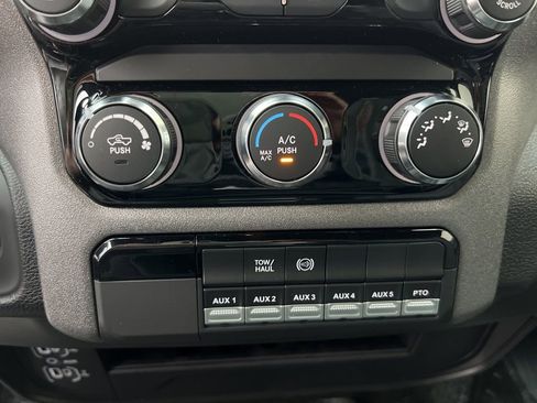 New 2026 RAM 5500 Tradesman w/ Chrome Appearance Group AWD/4WD image 19
