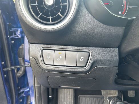 Used 2023 Kia Forte LXS w/ LXS Technology Package image 16