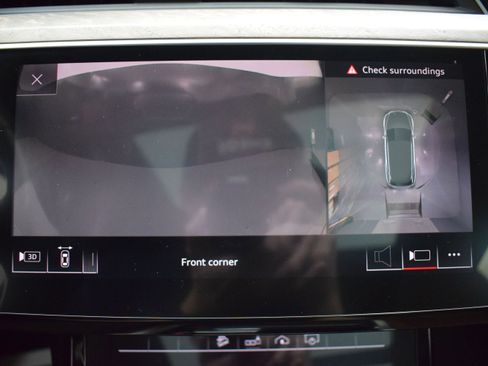 Used 2019 Audi e-tron Premium Plus AWD/4WD image 27