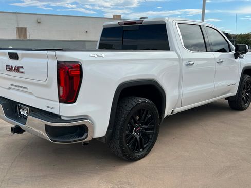 Used 2024 GMC Sierra 1500 SLT w/ SLT Convenience Package AWD/4WD image 6