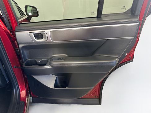 Used 2025 Hyundai Santa Fe SEL image 30