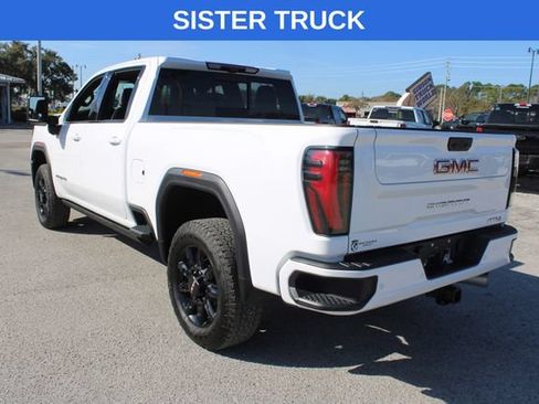 Used 2025 GMC Sierra 2500 AT4 w/ AT4 Premium Plus Package AWD/4WD image 8