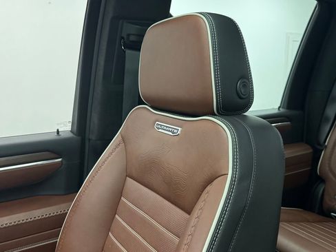 Used 2024 GMC Sierra 2500 Denali Ultimate AWD/4WD image 49