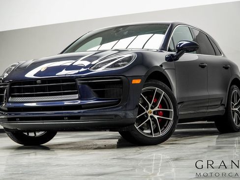 Used 2022 Porsche Macan S w/ Premium Package Plus image 1