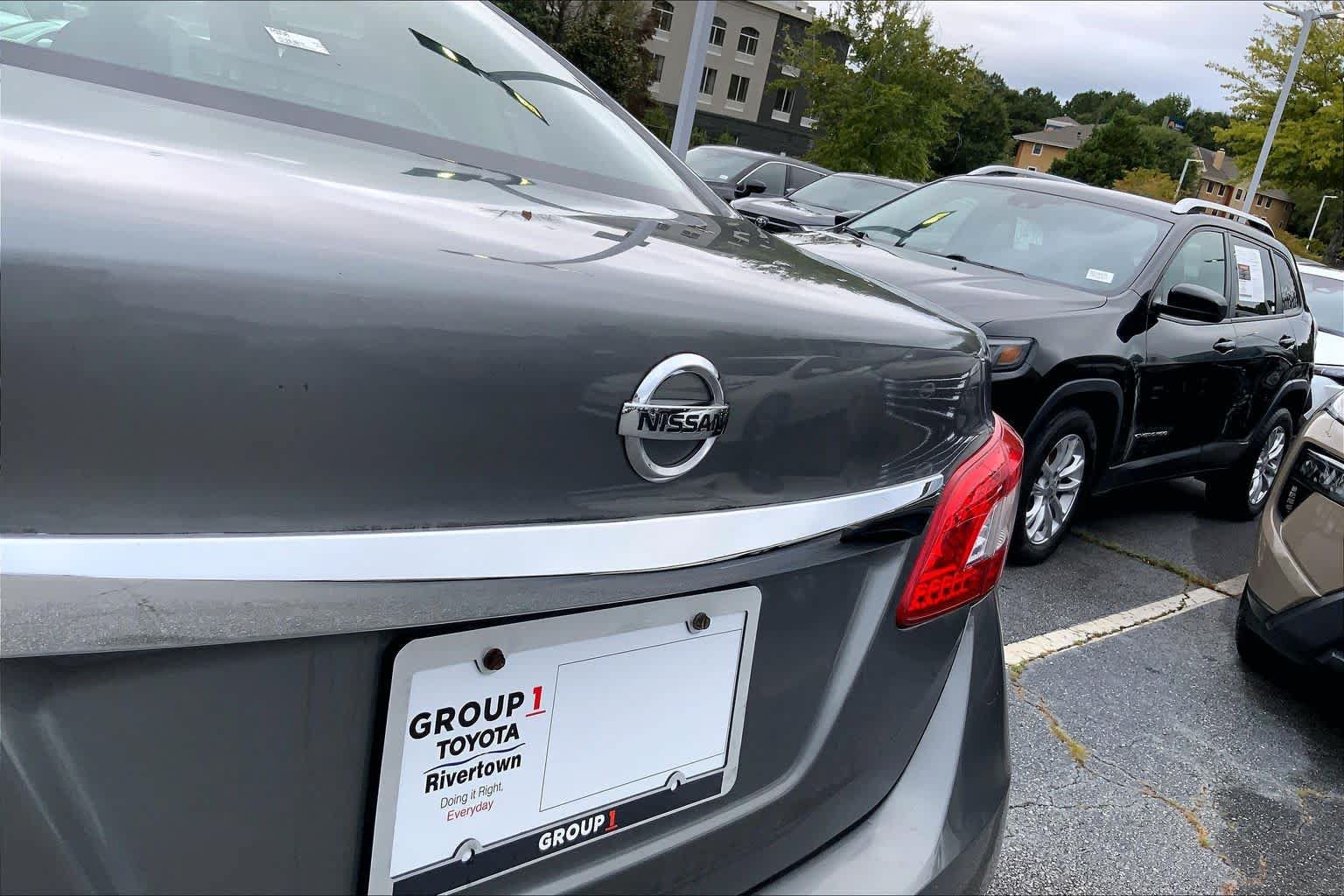 Used 2015 Nissan Sentra S FWD image 9