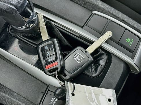 Used 2020 Honda Civic LX image 24