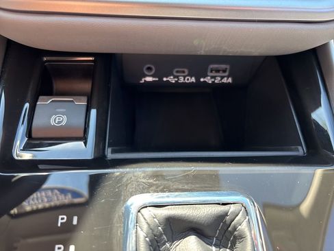 Used 2025 Subaru Legacy Premium AWD/4WD image 17