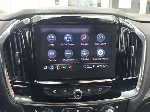 Used 2023 Chevrolet Traverse High Country FWD image 38