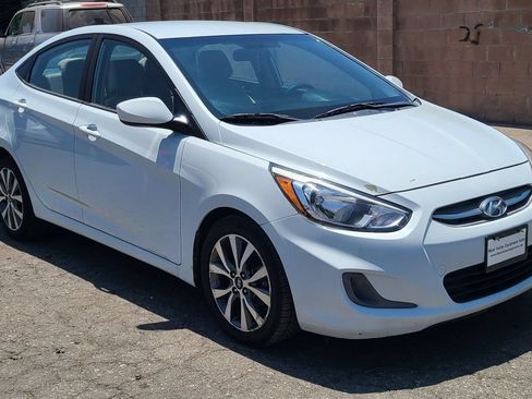 Used 2017 Hyundai Accent Value Edition FWD image 2