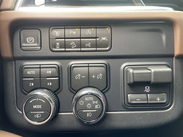 New 2026 Chevrolet Tahoe High Country AWD/4WD image 20