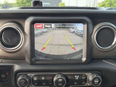 Used 2021 Jeep Wrangler Unlimited Rubicon AWD/4WD image 27