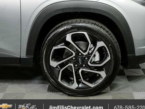 New 2026 Chevrolet Trax RS w/ Sunroof Package image 35