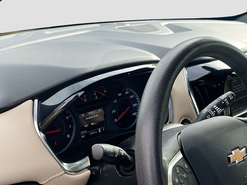 Used 2023 Chevrolet Traverse LS w/ Safety Package FWD image 9