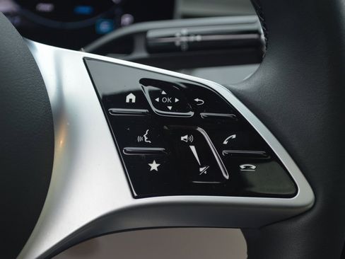 Certified 2025 Mercedes-Benz C 300 4MATIC Sedan image 18