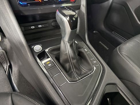 Used 2023 Volkswagen Tiguan SE R-Line FWD image 18