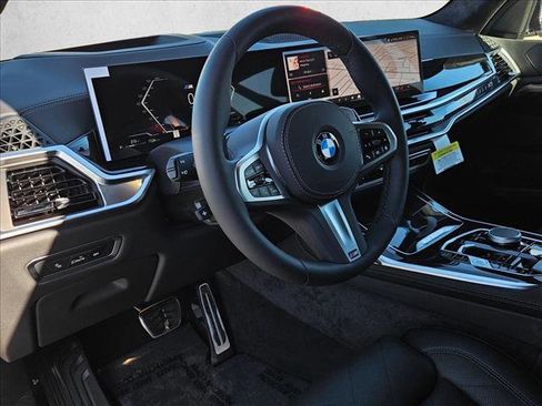 New 2026 BMW X7 xDrive40i w/ M Sport Package image 3