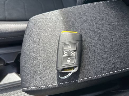 New 2026 Volkswagen Taos SE AWD/4WD image 61