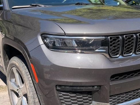 Used 2022 Jeep Grand Cherokee L Limited AWD/4WD image 5