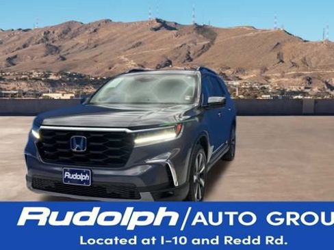 Used 2024 Honda Pilot Touring image 1
