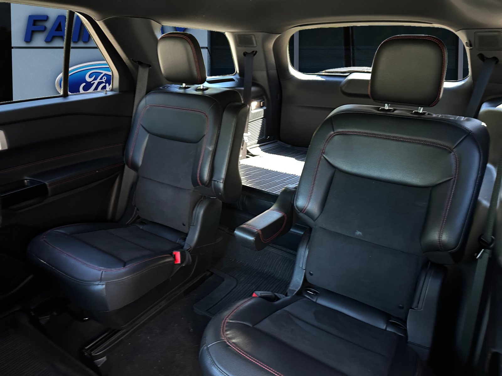 Used 2022 Ford Explorer ST-Line w/ Class IV Trailer Tow Package RWD image 12