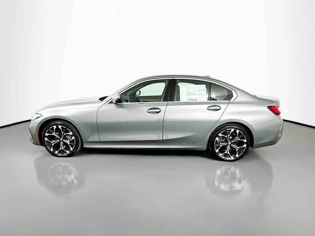 Used 2026 BMW 330i Sedan w/ Premium Package RWD image 8