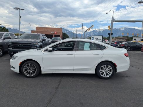 Used 2015 Chrysler 200 Limited w/ Convenience Group FWD image 8