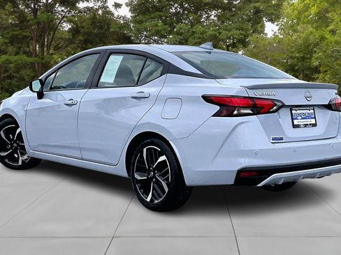 Used 2023 Nissan Versa SR w/ Trunk Package image 4