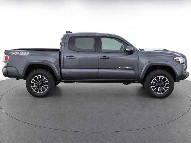 Used 2021 Toyota Tacoma TRD Sport AWD/4WD image 2