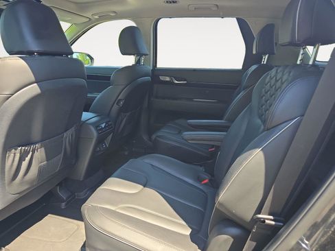 Used 2022 Hyundai Palisade Limited AWD/4WD image 19
