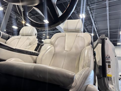 Used 2015 BMW M6 Convertible image 13