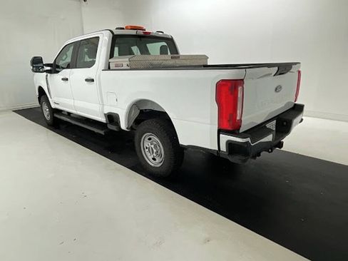 Used 2024 Ford F250 XL w/ FX4 Off-Road Package AWD/4WD image 3