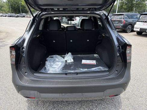 New 2026 Nissan Kicks SR FWD image 26