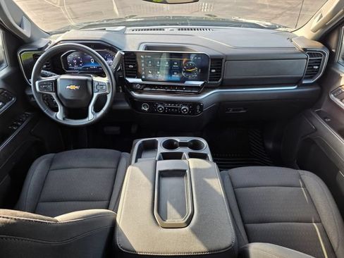 Used 2024 Chevrolet Silverado 1500 LT AWD/4WD image 35