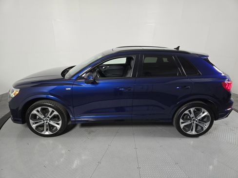Used 2022 Audi Q3 2.0T Premium Plus w/ Premium Plus Package image 32