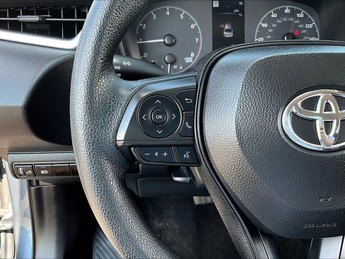 Used 2024 Toyota Corolla LE image 19