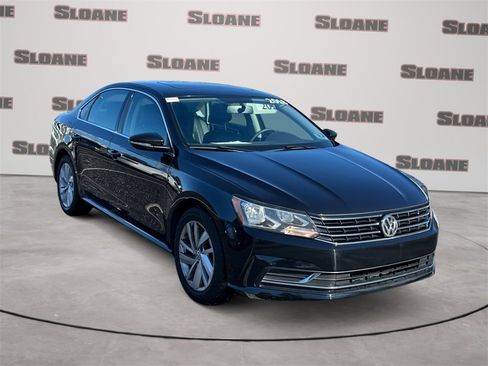 Used 2018 Volkswagen Passat 2.0T SE image 7