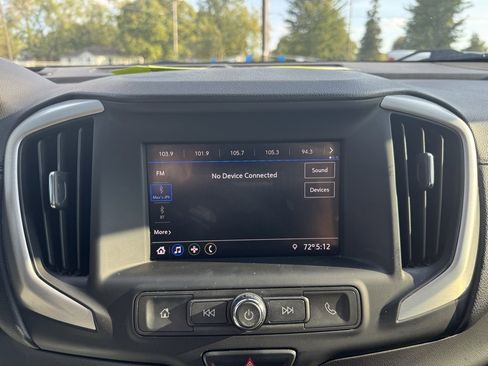 Used 2020 GMC Terrain SLE image 9