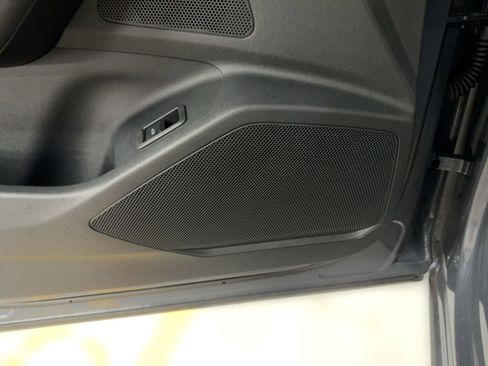 Used 2025 Audi Q6 e-tron Premium w/ Convenience Package image 21