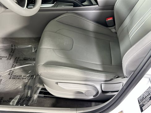 Used 2024 Hyundai Elantra SEL FWD image 19