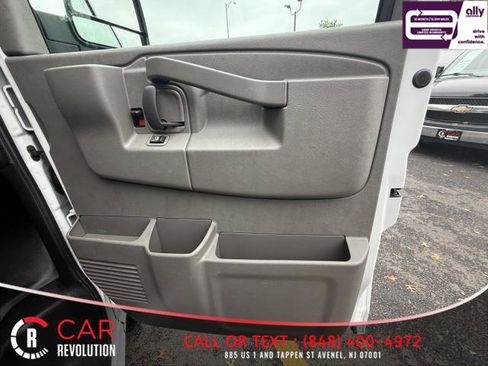 Used 2020 Chevrolet Express 2500 image 33