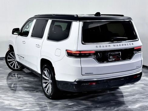 Used 2022 Jeep Grand Wagoneer Series II w/ Convenience Group III AWD/4WD image 12