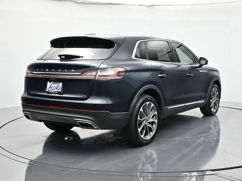 Used 2023 Lincoln Nautilus Reserve image 5