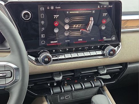 New 2026 GMC Canyon Denali image 19