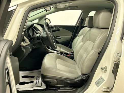 Used 2016 Buick Verano image 9